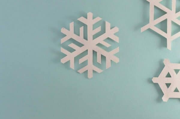 homeschool paper snowflakes for winter activity